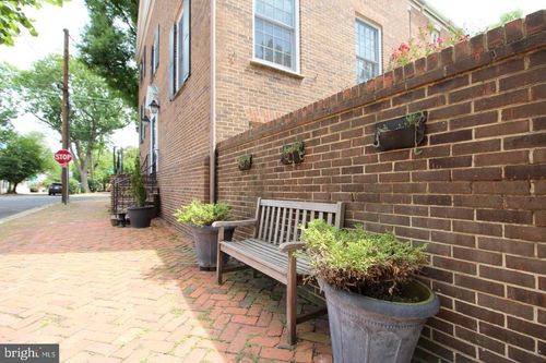 500 S Fairfax St, Alexandria, VA, 22314-3812 | Card Image