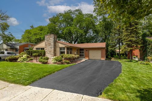 415 E Atwater Ave, Elmhurst, IL, 60126-3612 | Card Image