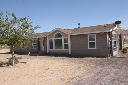 45315 Twin Lakes Dr, Newberry Springs, CA, 92365-9792 | Card Image
