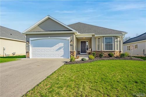 7109 Lincoln Avenue Ext, Lockport, NY, 14094-6272 | Card Image