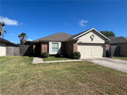 1207 Sacramento, Portland, TX, 78374-4175 | Card Image