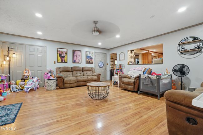 226 7 Th St Ne, House other with 3 bedrooms, 2 bathrooms and null parking in Norton VA | Image 5