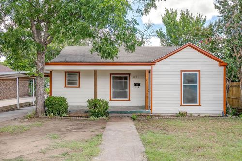 2058 Standifer St, Fort Worth, TX, 76164-7758 | Card Image