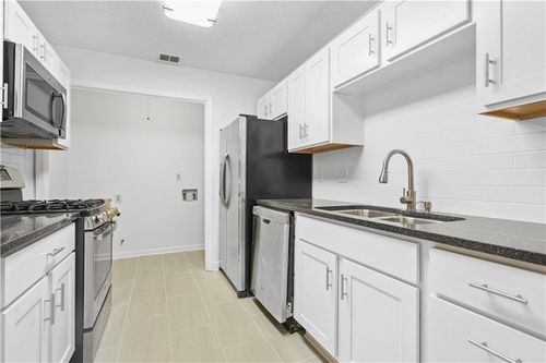 901 Gettysburg Pl, Atlanta, GA, 30350-3081 | Card Image
