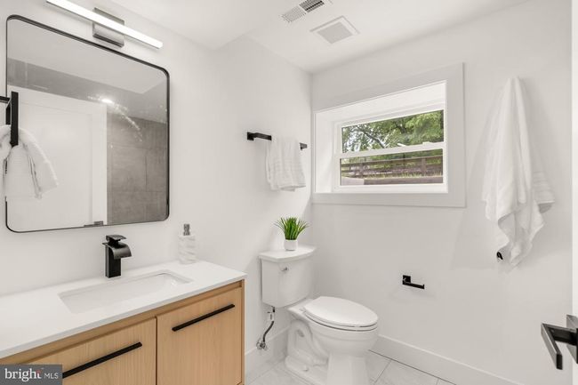 2035 N Capitol St Ne, Townhouse with 4 bedrooms, 4 bathrooms and null parking in WASHINGTON DC | Image 51