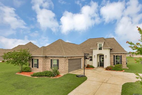 4640 Longwood Dr, Addis, LA, 70710-3100 | Card Image