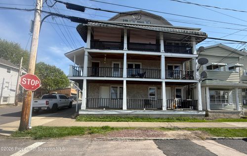 122 Willow Street, Dunmore, PA, 18512 | Card Image