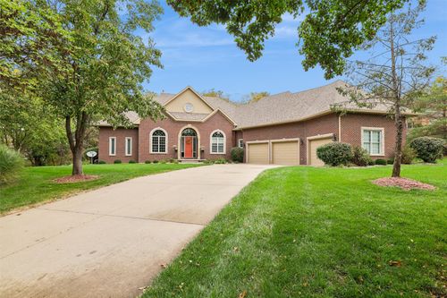 36404 Deerfield Dr, Cumming, IA, 50061-4425 | Card Image