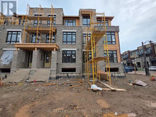 107 Jack Bowerbank Blvd, Oakville, ON, L6M5R9 | Card Image