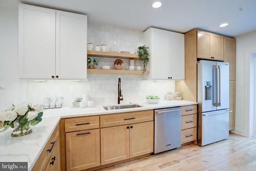 2-3 N Montford Ave, BALTIMORE, MD, 21224-1051 | Card Image