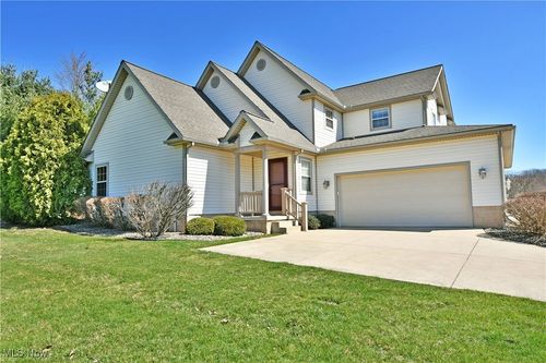 117 Fairway Pl Nw, Warren, OH, 44483-1753 | Card Image