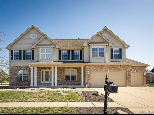 17651 Westhampton Woods Dr, Wildwood, MO, 63005-6335 | Card Image