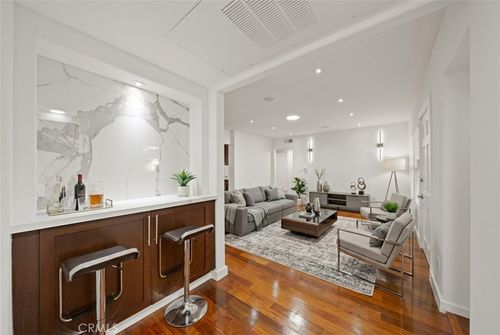 unit-1-932 S Shenandoah St, Los Angeles, CA, 90035-1951 | Card Image