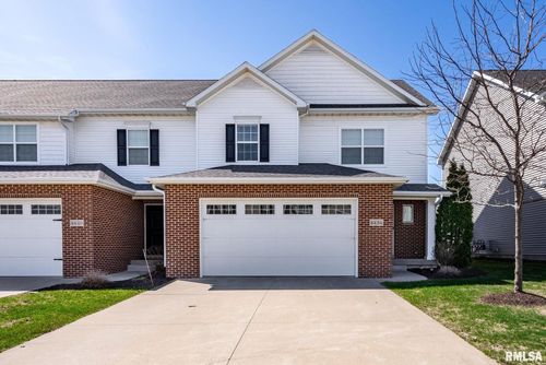 4434 Slate Creek Dr, Bettendorf, IA, 52722-1773 | Card Image