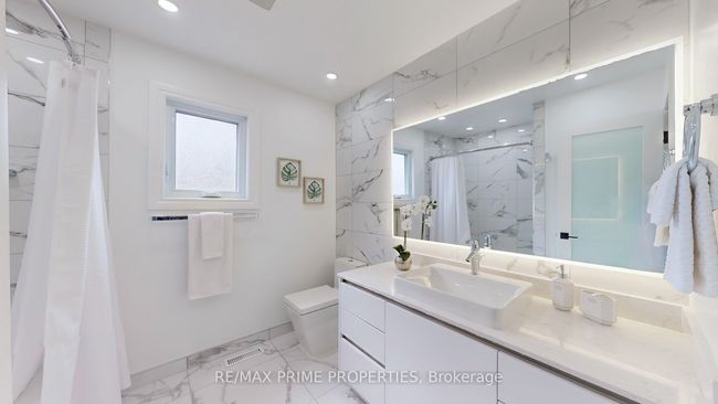 5 Mary Elizabeth Cres, House other with 5 bedrooms, 4 bathrooms and 4 parking in Markham ON | Image 36