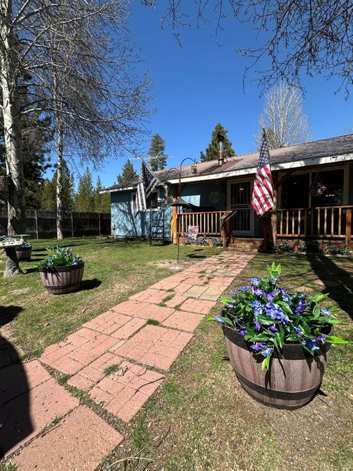 15710 Paulina Ave, La Pine, OR, 97739-9822 | Card Image