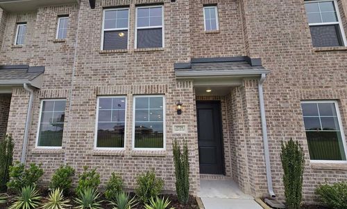 5720 Lakeview Dr, Watauga, TX, 76148-1212 | Card Image