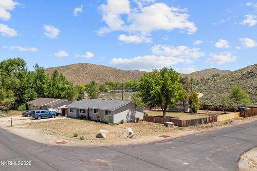 9240 Fremont Way, Reno, NV, 89506-9311 | Card Image