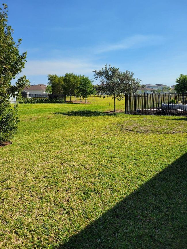 19771 Rugged Trunk Trl, House other with 3 bedrooms, 2 bathrooms and null parking in Loxahatchee FL | Image 4