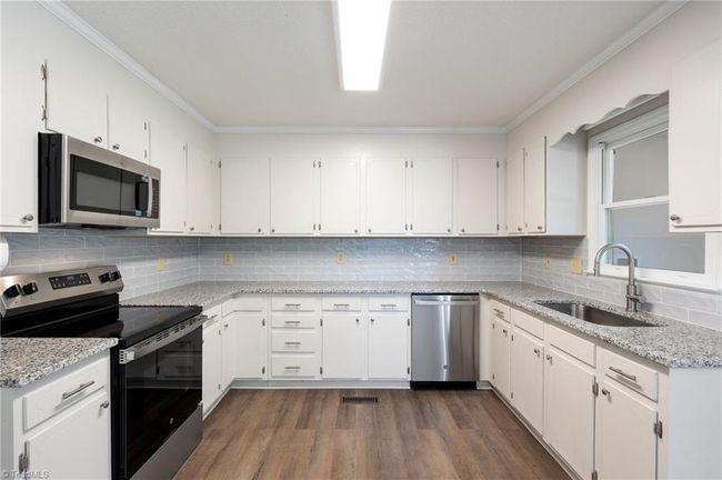 115 Davis Ave, House other with 3 bedrooms, 2 bathrooms and null parking in Clemmons NC | Image 9