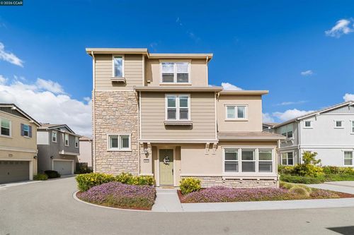3016 Threecastles Way, Dublin, CA, 94568-4755 | Card Image