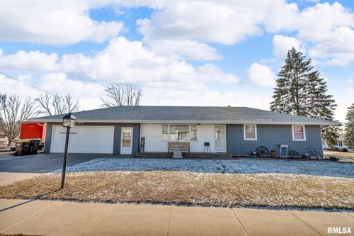 901 Lisa Drive, Maquoketa, IA, 52060 | Card Image