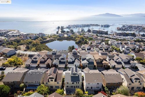 209 Seaview Dr, Richmond, CA, 94801-4162 | Card Image
