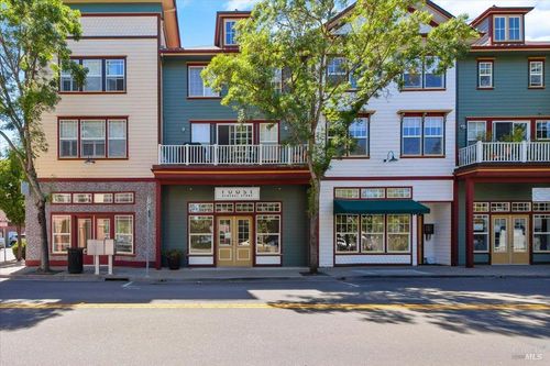 9111 Windsor Rd, Windsor, CA, 95492-9704 | Card Image