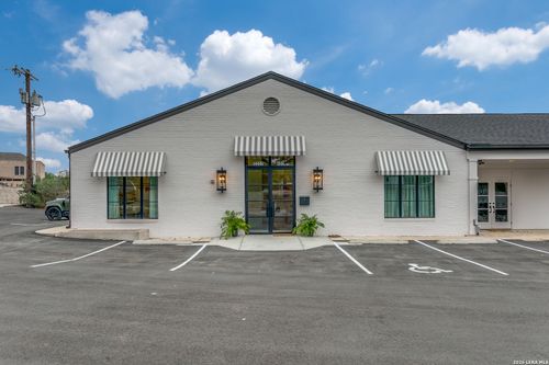 103-2222 Breezewood Dr, San Antonio, TX, 78209-3902 | Card Image