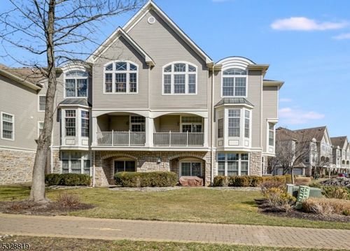 103 Crown Ct, Livingston, NJ, 07039-8253 | Card Image