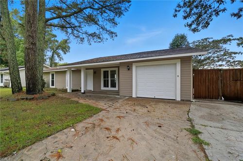 1909 Dannemora Dr, Virginia Beach, VA, 23453-3649 | Card Image