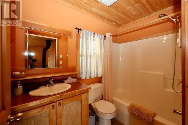 3483 Highway 95, House other with 10 bedrooms, 8 bathrooms and 20 parking in Parson BC | Image 57