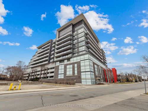 805-15 James Finlay Way, North York, ON, M3M0B3 | Card Image