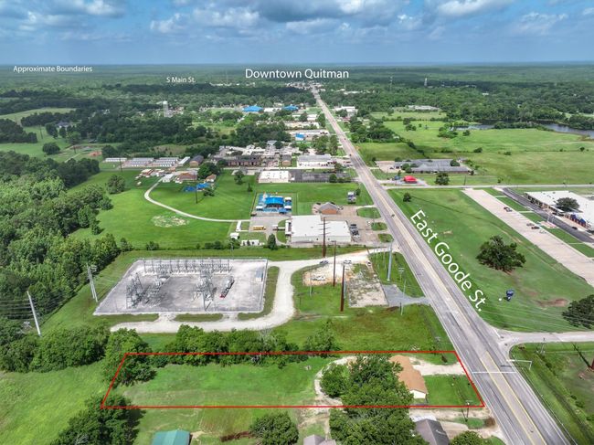 1118 E Goode St, House other with 4 bedrooms, 3 bathrooms and null parking in Quitman TX | Image 5