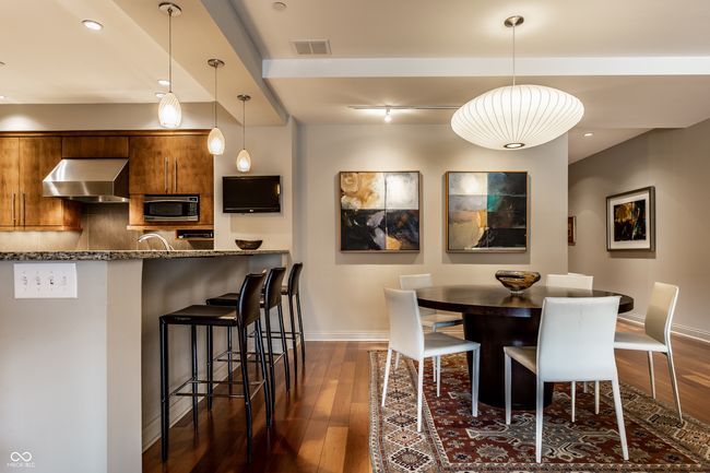 UNIT-204 - 333 Massachusetts Ave, Condo with 2 bedrooms, 2 bathrooms and null parking in Indianapolis IN | Image 11