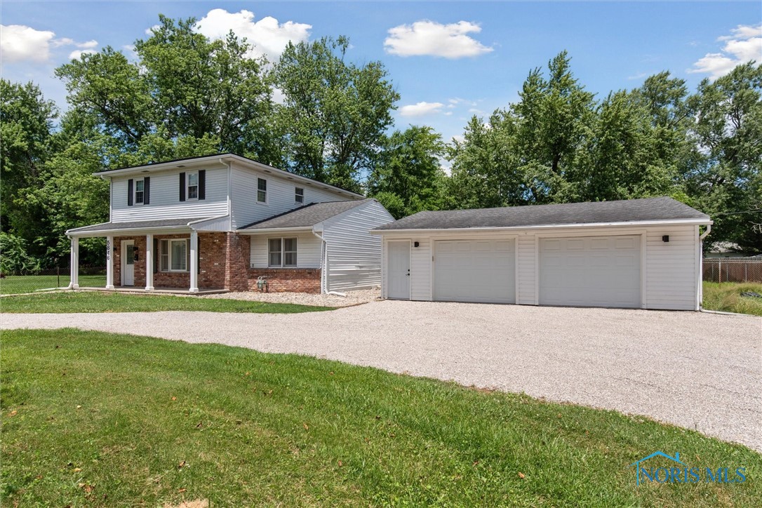 Carnation Dr, Toledo, OH 43615
