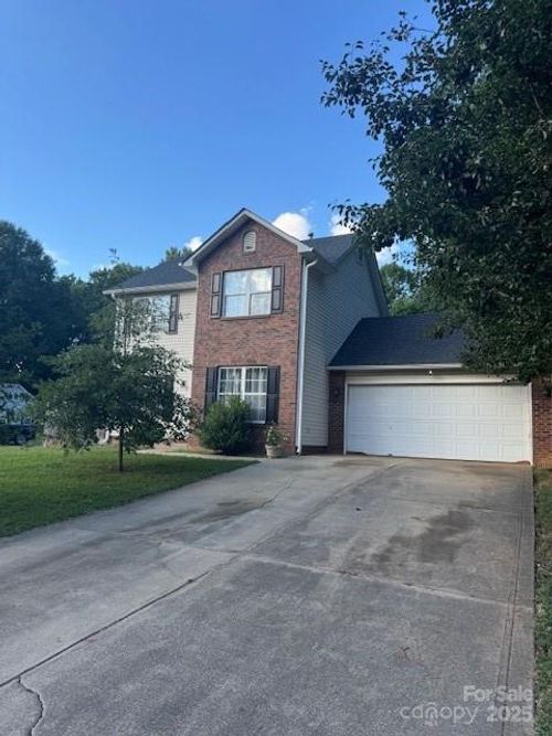 8058 Linda Lake Dr, Charlotte, NC, 28215-2742 | Card Image