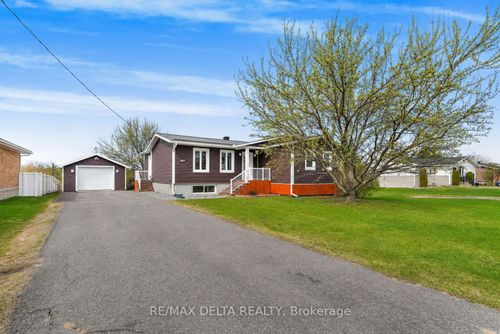 146 Jessop'S Falls Rd, Plantagenet, ON, K0B1L0 | Card Image