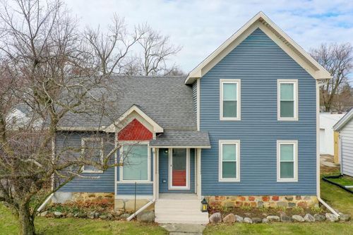 8310 Antioch Rd, Salem, WI, 53168-9401 | Card Image