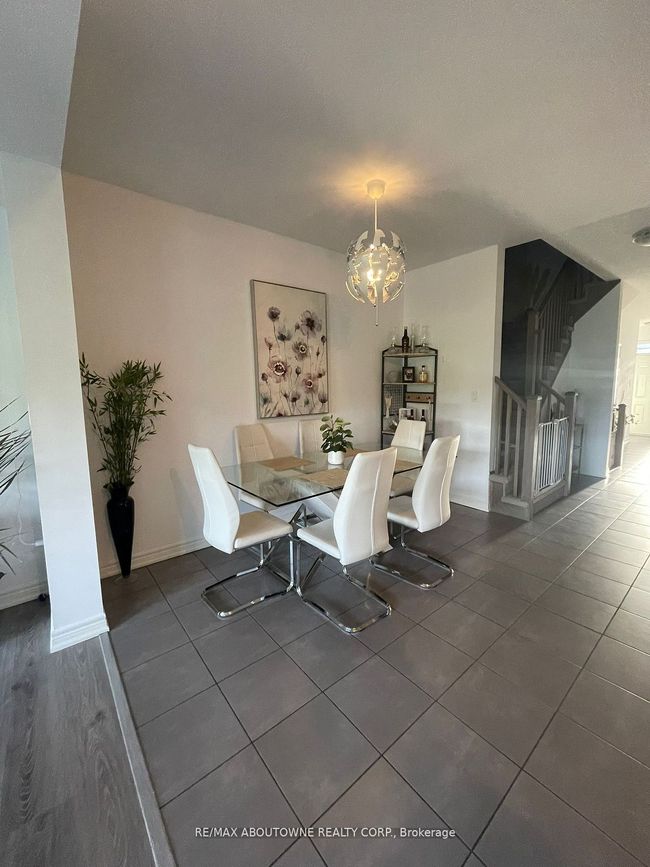 66 Bradbury Rd, House attached with 3 bedrooms, 3 bathrooms and 1 parking in Stoney Creek ON | Image 7