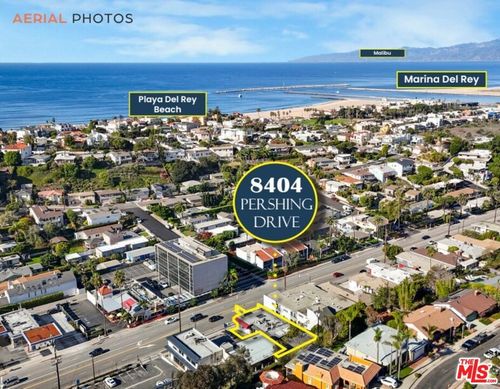 8404 Pershing Dr, Playa del Rey, CA, 90293-7897 | Card Image