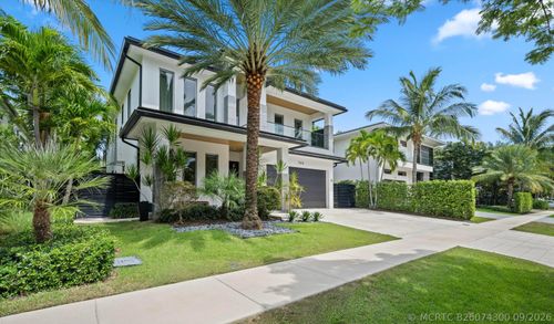 745 Park Dr W, Boca Raton, FL, 33432-5127 | Card Image