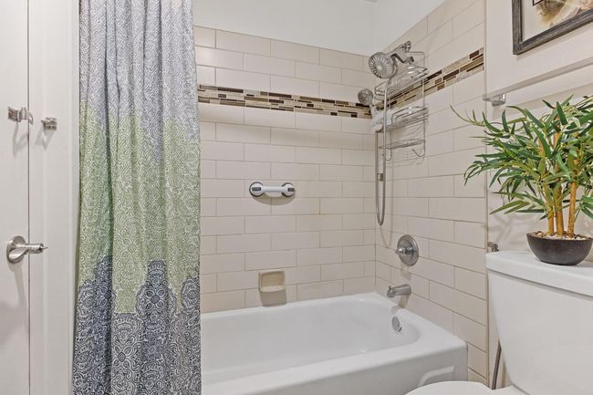 UNIT-4 - 2200 Woodside Ln, Condo with 2 bedrooms, 1 bathrooms and null parking in Sacramento CA | Image 16