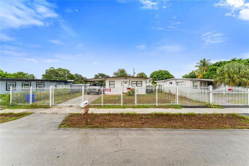 290 Nw 29th Ave, Fort Lauderdale, FL, 33311-8544 | Card Image