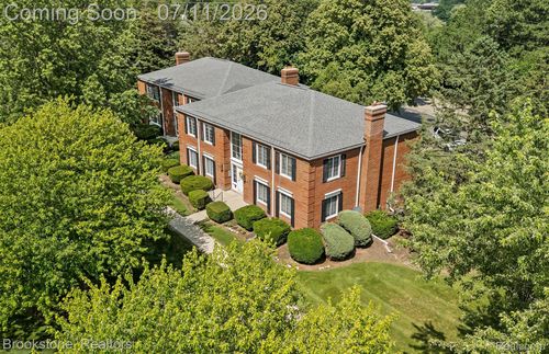 775 E Fox Hills Dr, Bloomfield Hills, MI, 48304-1343 | Card Image