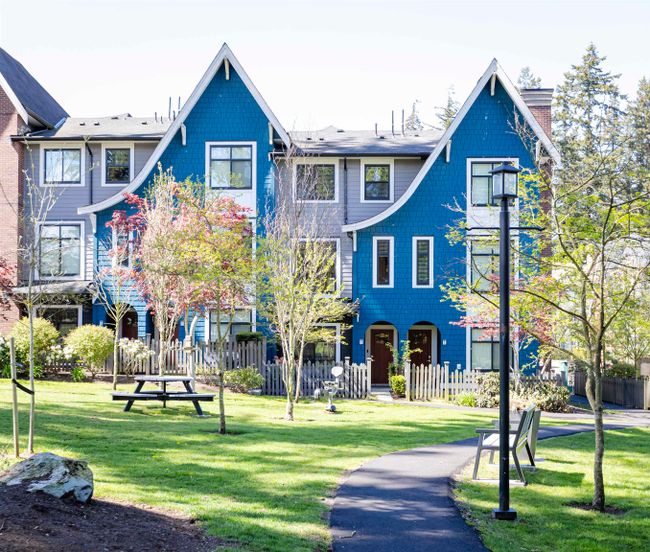 2 - 2888 156 Street, Townhouse with 4 bedrooms, 3 bathrooms and 2 parking in Surrey BC | Image 1