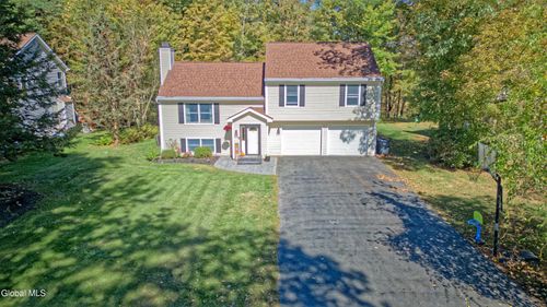 8 Dandelion Dr, Wilton, NY, 12831-3203 | Card Image