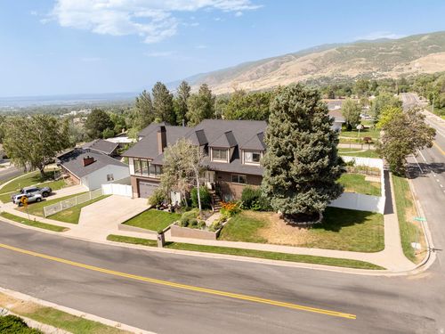 861 E Millbrook Way, Bountiful, UT, 84010-2019 | Card Image