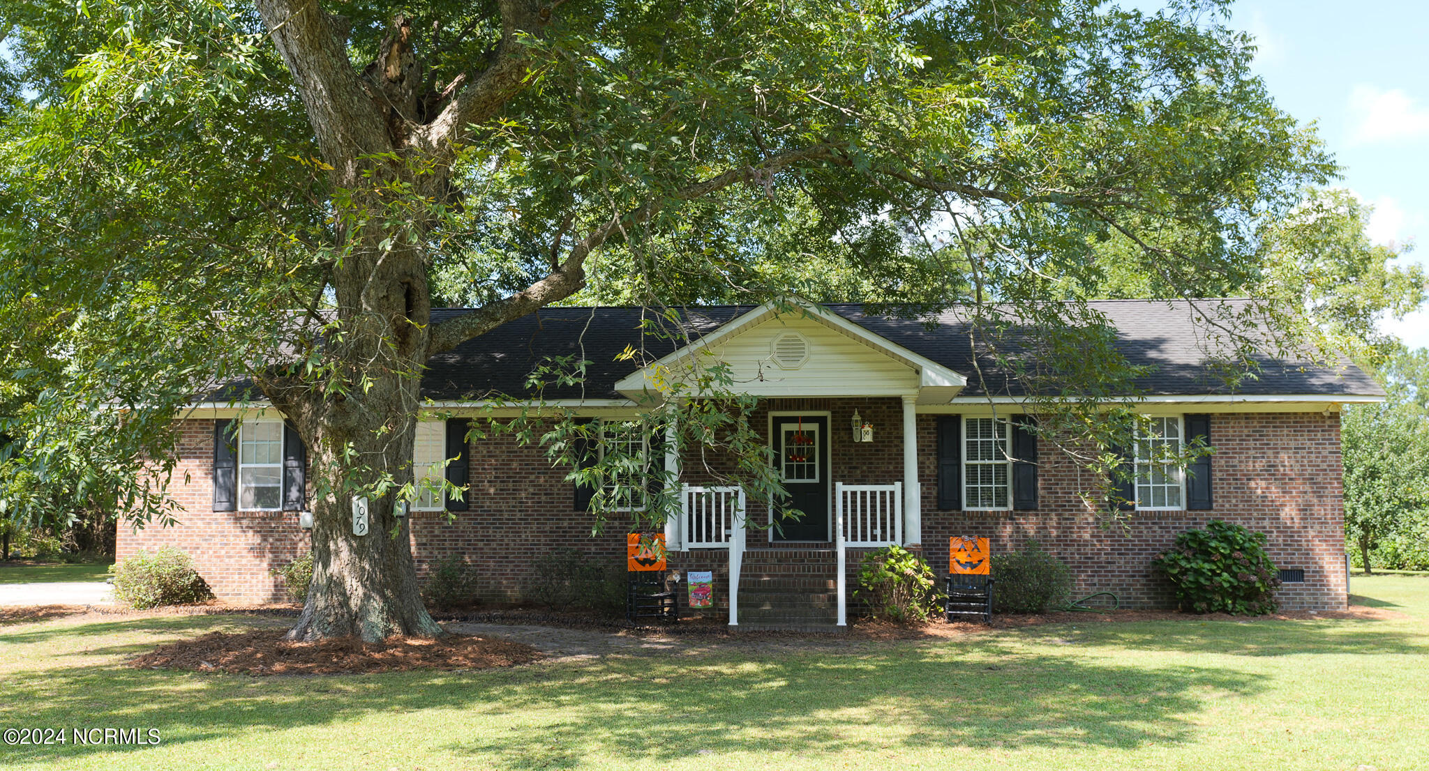 Charlie Williamson Rd, Whiteville, NC 28472