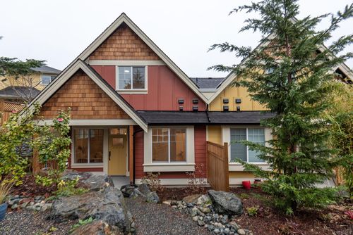 100-3003 Keystone Dr, North Cowichan, BC, V9L0E1 | Card Image